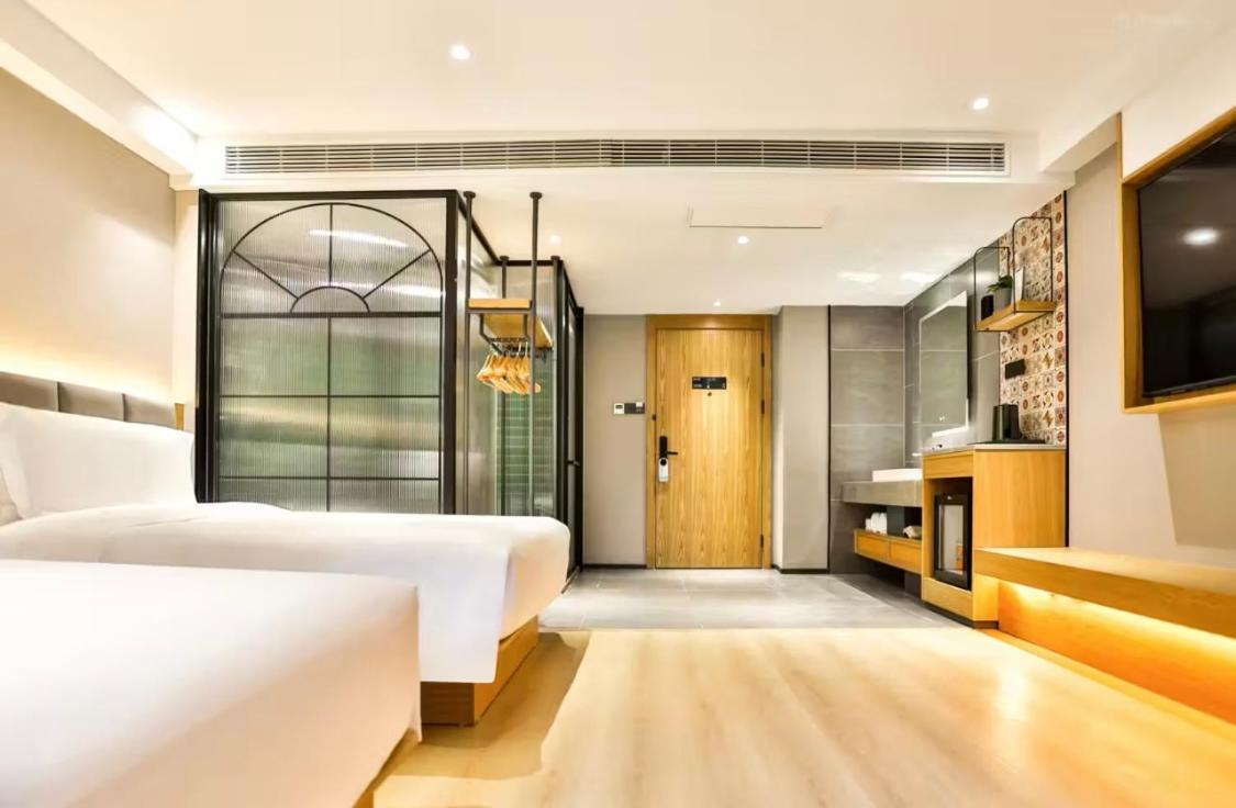 True Go Hotel - Shanghai Jing'An Temple Nanjing West Road Dış mekan fotoğraf