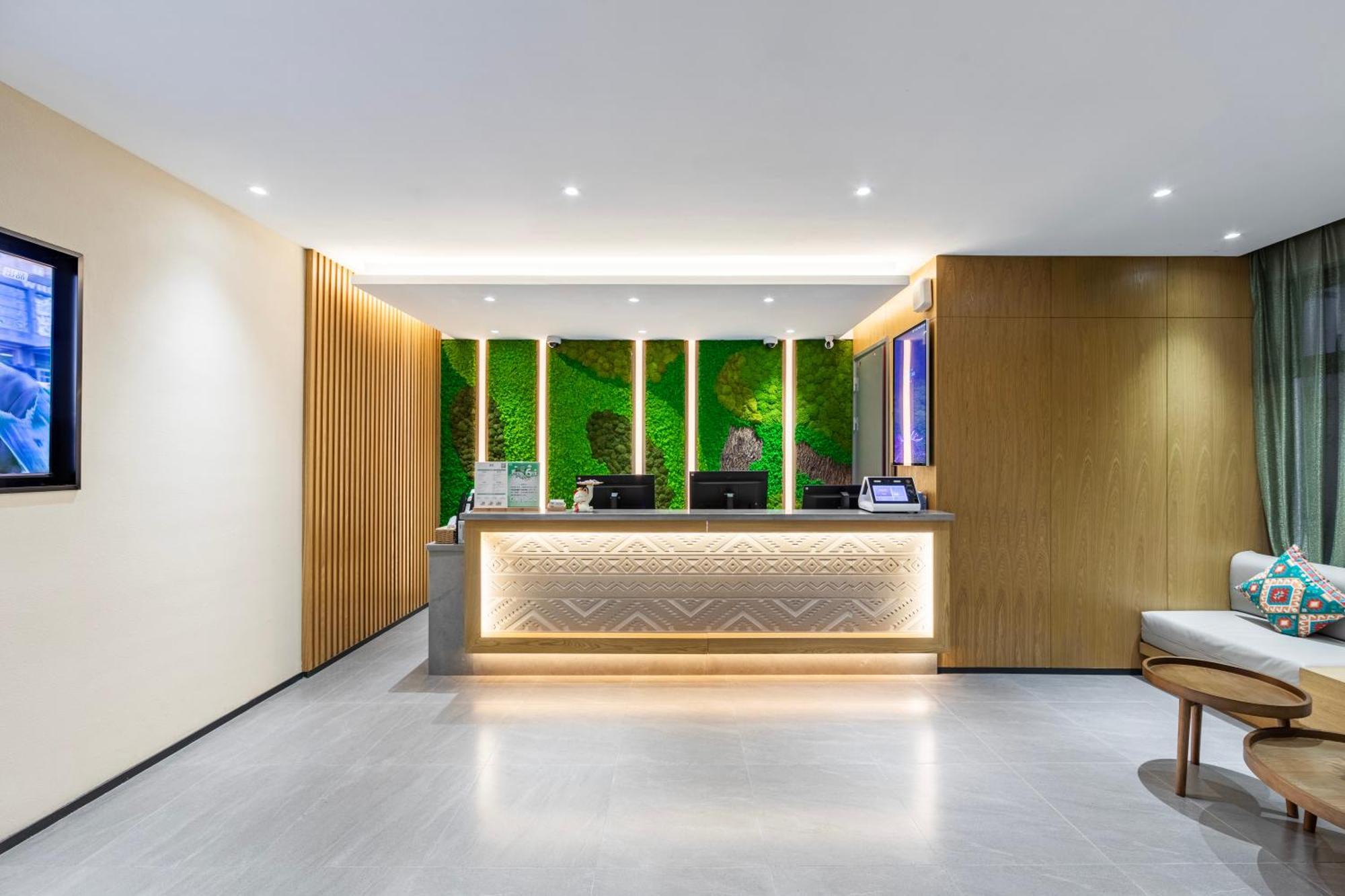 True Go Hotel - Shanghai Jing'An Temple Nanjing West Road Dış mekan fotoğraf